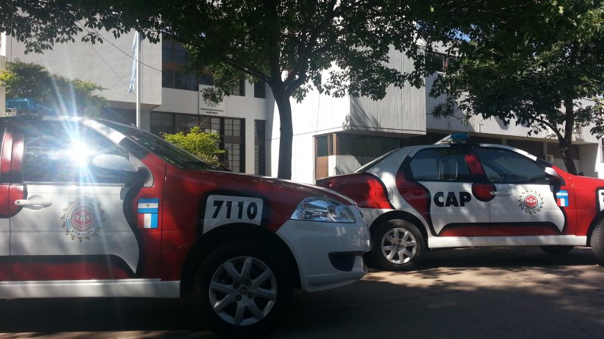 Policía