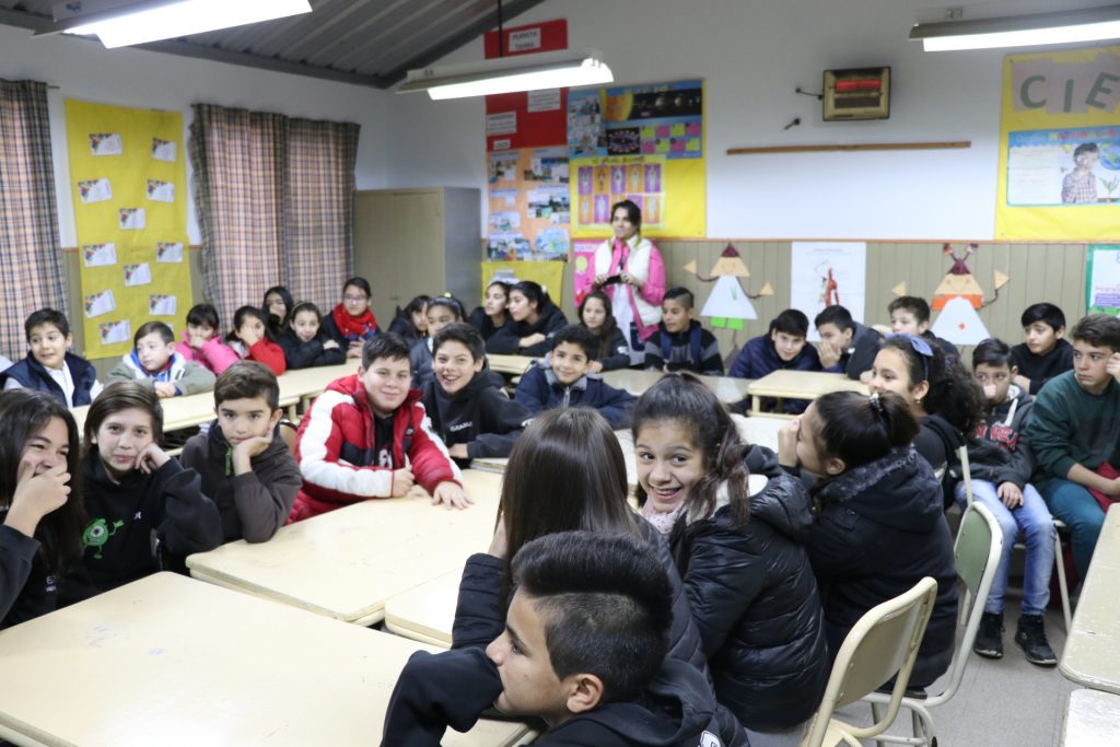 Alumnos de 6to Grado de la Escuela Justo Paez Molina