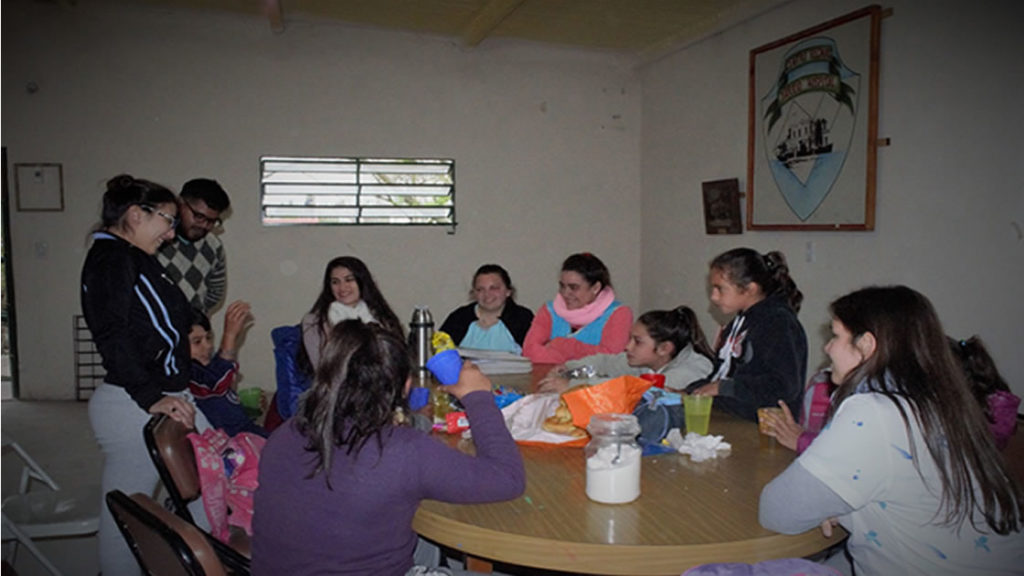 Junto a Rocío y Matías, los chicos encuentran en El Ventanal un espacio de contención