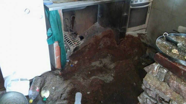 Solo daños materiales en incendio en un hogar de barrio Acapulco