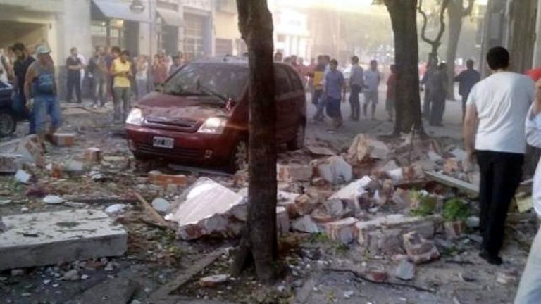Conmoción en Rosario por otra explosión de gas en un edificio