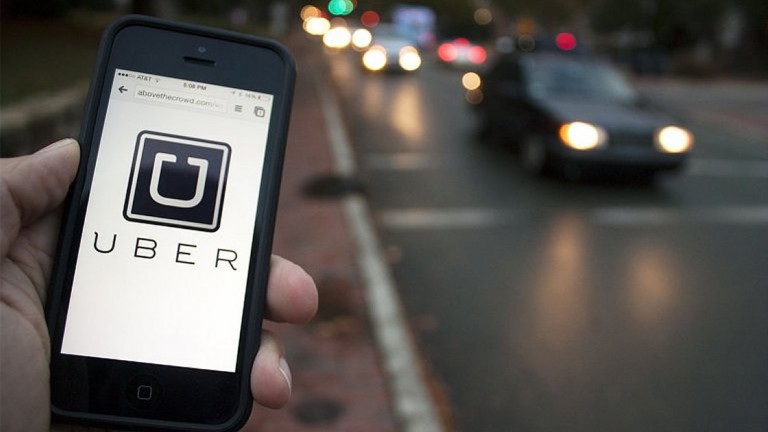 En el primer día de Uber en la Argentina se inscribieron más de 5 mil conductores