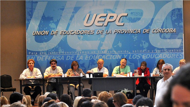 Docentes: la UEPC irá por la inflación más cláusula gatillo