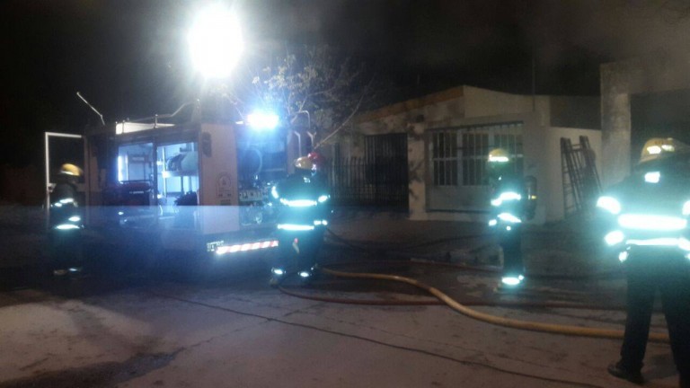 Incendio de magnitud en carpintería