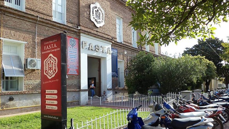 Investigan presunto abuso a menor en un colegio de la ciudad