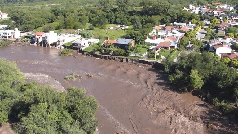 Proyectan minidiques para frenar crecidas