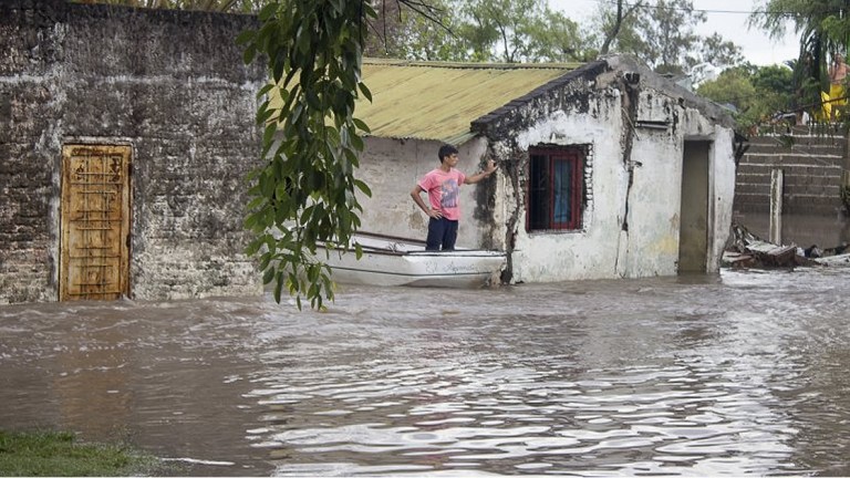 15 mil personas afectadas por las lluvias en seis provincias
