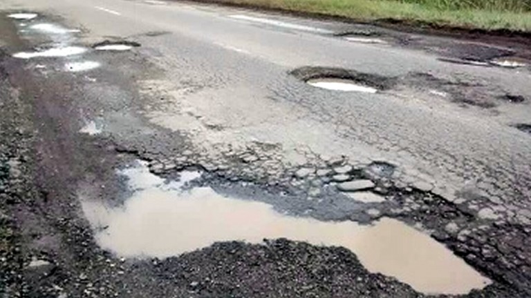 Crece el reclamo por el estado de la Ruta 158