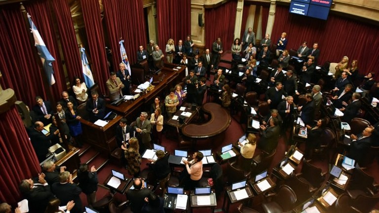 Senadores debaten sobre la libertad de expresión en internet