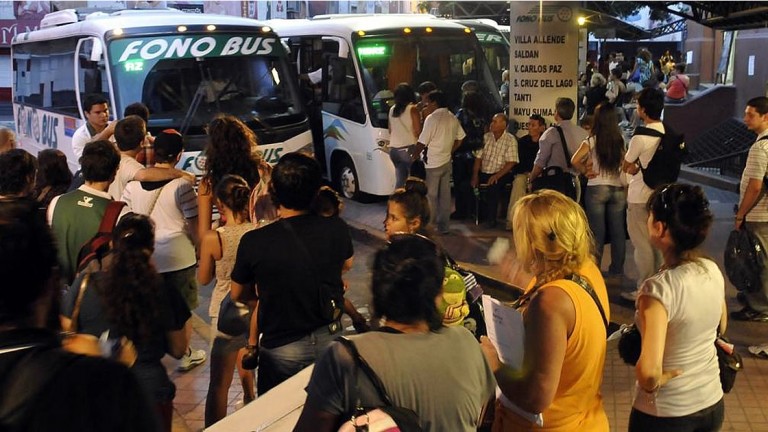 Hasta el martes sin interurbanos por paro de Aoita