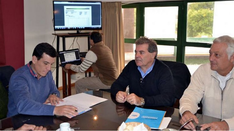 Provincia impulsará planes para potenciar la agricultura sustentable y la cadena del maíz