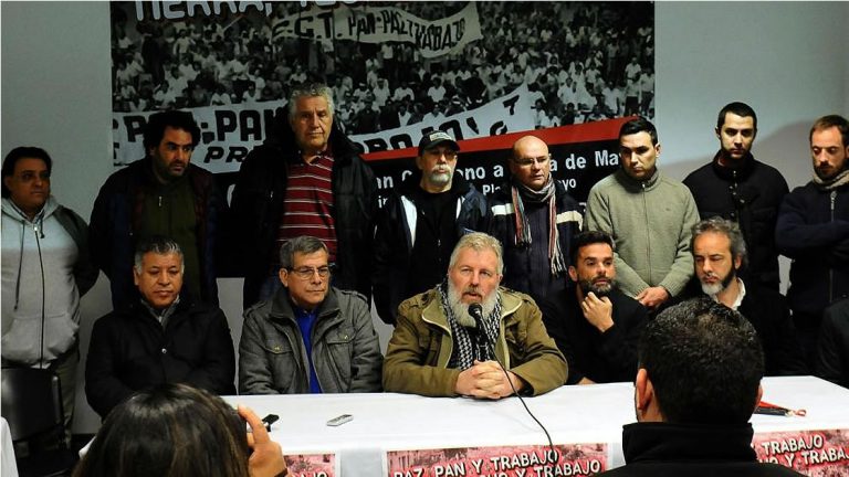 La CGT planea reunificarse, acordar con la CTA e ir al paro