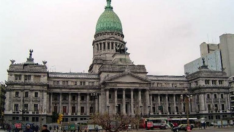 Debate histórico en el Senado por el aborto