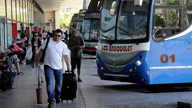 Interurbanos: Fetap advirtió que habrá despidos si no llegan los subsidios