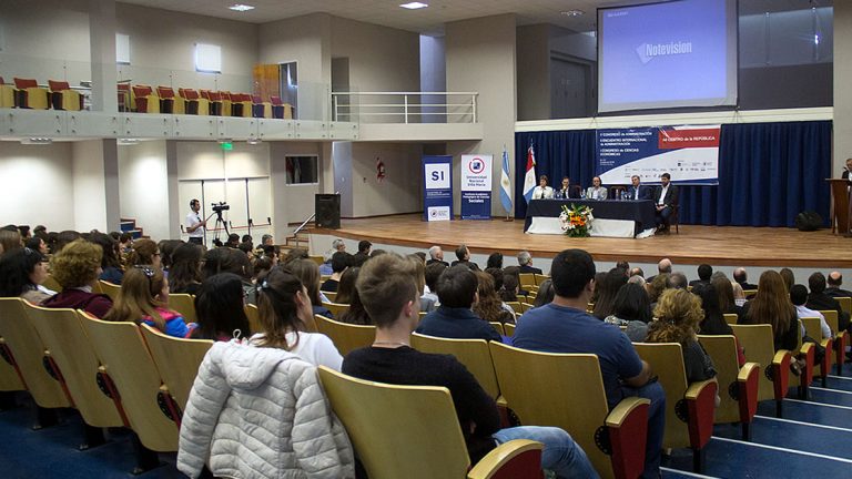 Alumnos del CUSF participaron del V Congreso de Admistración en Villa María