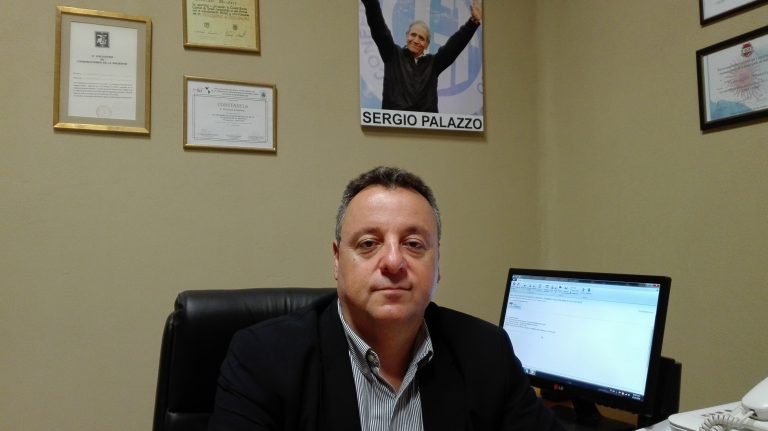 «Techo tienen las casas, los trabajadores tenemos paritarias»