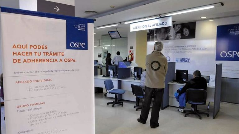 Vuelve a aumentar la medicina prepaga: el Gobierno aprobó una suba del 12%