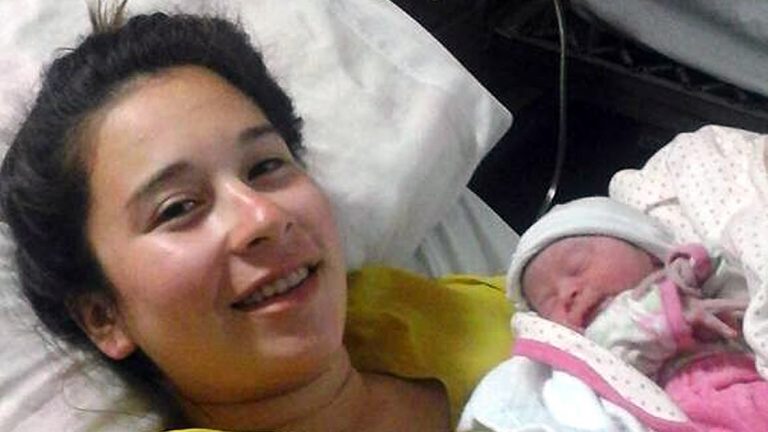 Ana Lucía, el primer bebé del 2017