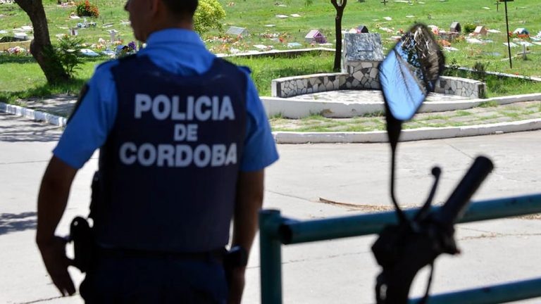 Dos detenidos tras allanamiento