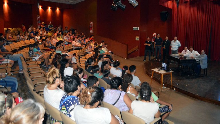 El gobierno municipal gestionó viaje de niños a colonia de vacaciones en las sierras