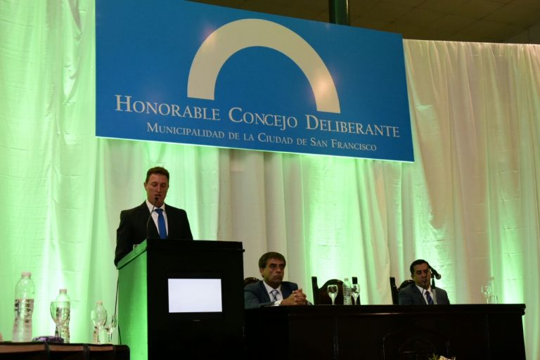 El intendente hizo anuncios en la apertura de las sesiones del Concejo Deliberante