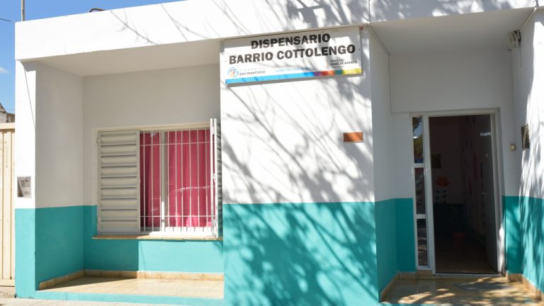 Continúa la vacunación en los CAPS