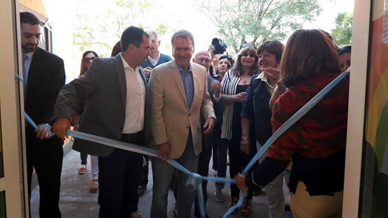 Schiaretti inauguró salas cuna en Laspiur y Alicia
