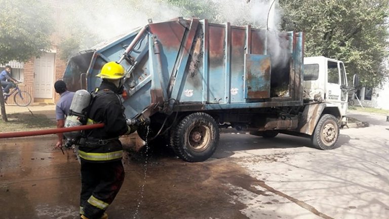 Morteros: se incendió camión recolector de residuos