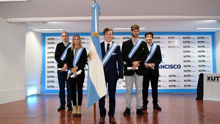 Se realizará el acto de cambio de abanderados en UTN