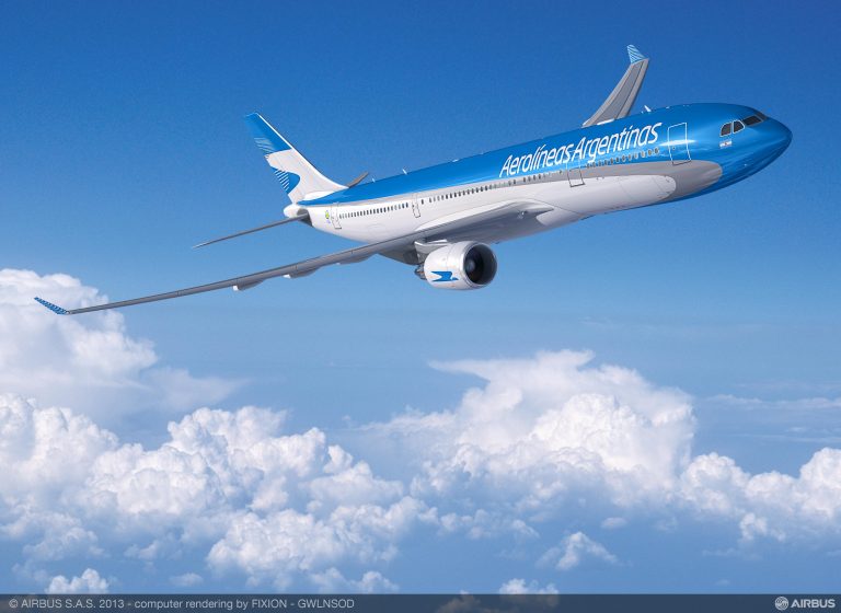 En un día de ofertas, las líneas aéreas vendieron el equivalente a 1.875 aviones llenos
