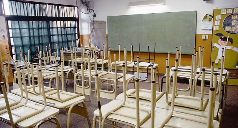 ¿Vuelta a la presencialidad plena o profundización de la catástrofe educativa?
