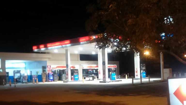 Hasta enero, estaciones de servicio recibirán tarjetas como forma de pago