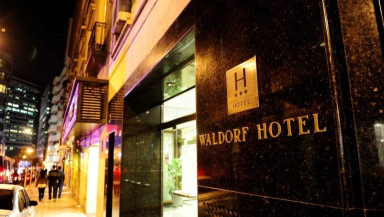 Odebrecht emitió 500 facturas para el hotel Walford atribuido a Cristina