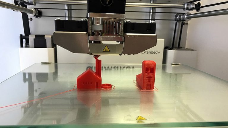 UTN: Curso de introducción a la tecnología de impresión 3D