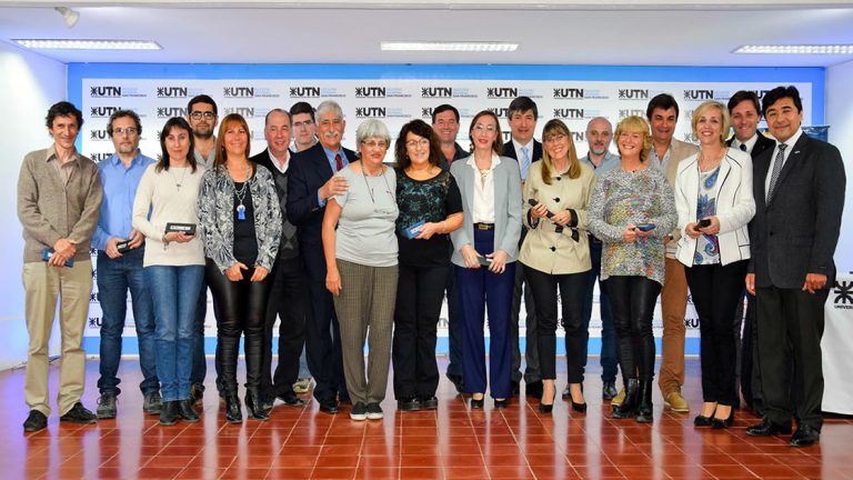 Se realizó el acto por los 30 años de la Ingeniería en Sistemas de Información en UTN San Francisco