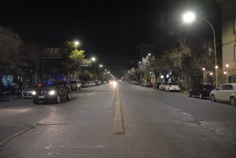 Más luminarias LED iluminan la ciudad