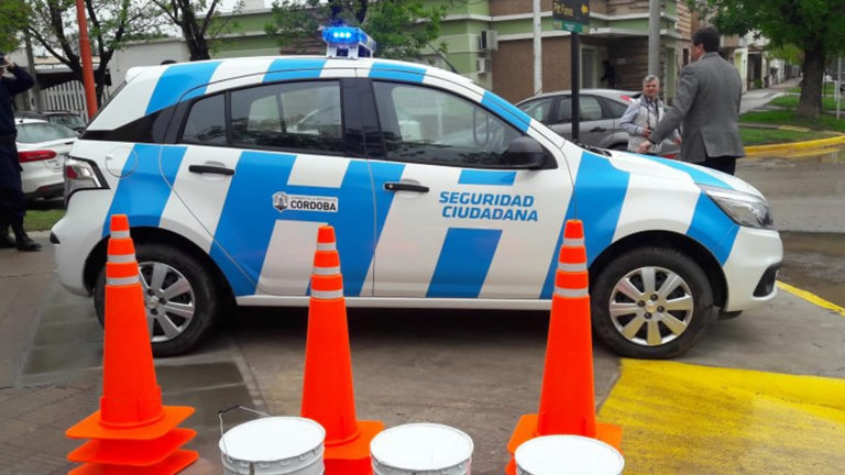Brinkmann recibió un móvil para Seguridad Ciudadana