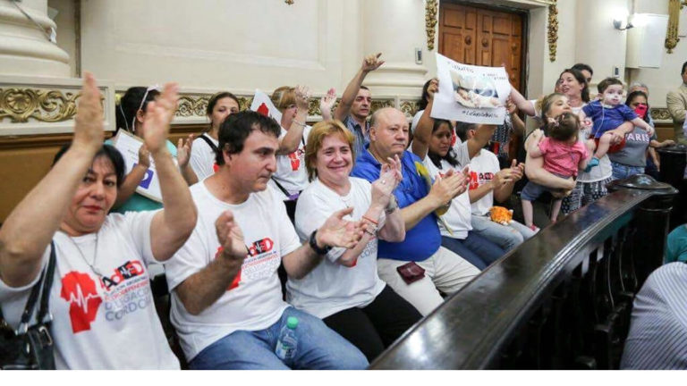 La Unicameral aprobó por unanimidad la Ley de Electrodependientes