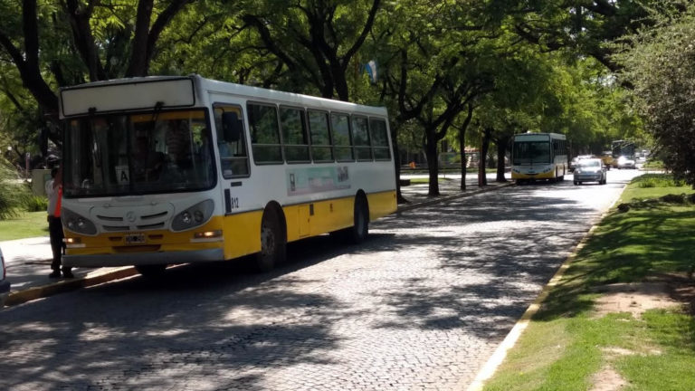 A partir de hoy rige el nuevo horario del transporte urbano