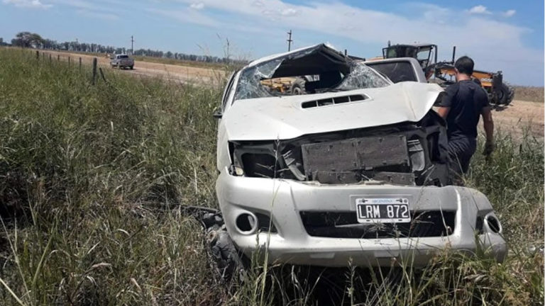 Un hombre murió al volcar con su camioneta en ruta 61 S