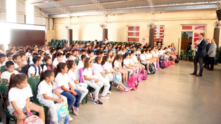 El intendente García Aresca participó de charla en la escuela Julio A. Roca