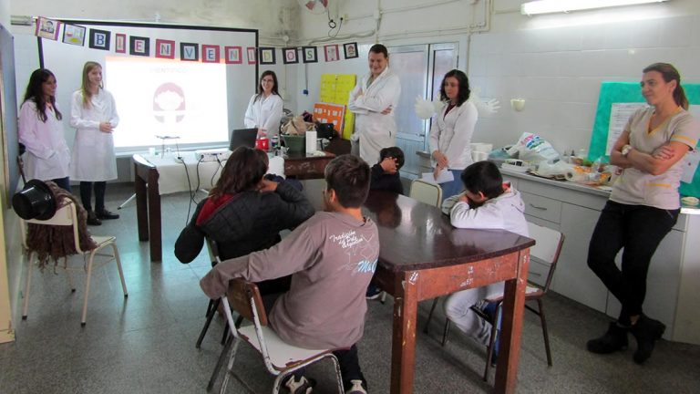 UTN: Se realizó en Apadim el primer taller del Programa «Ciencia con Todos»