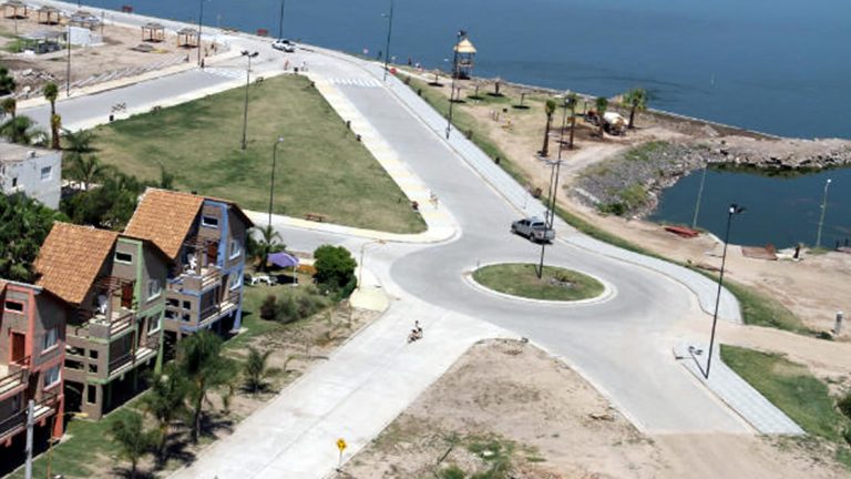 Schiaretti anunció extender la costanera de Miramar