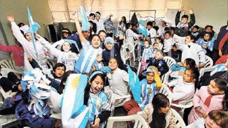 El Mundial a las aulas: se podrán ver los partidos de la Selección en las escuelas