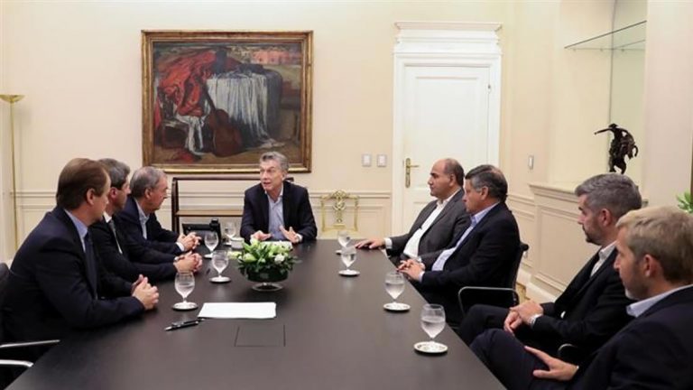 Macri recibió a gobernadores peronistas