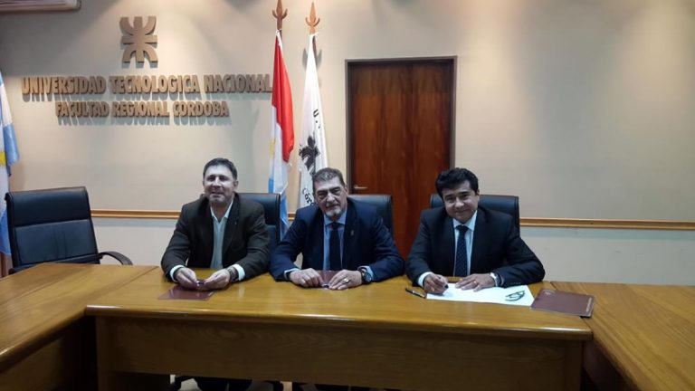 Las UTN cordobesas comenzaron el proceso para incorporar la firma digital