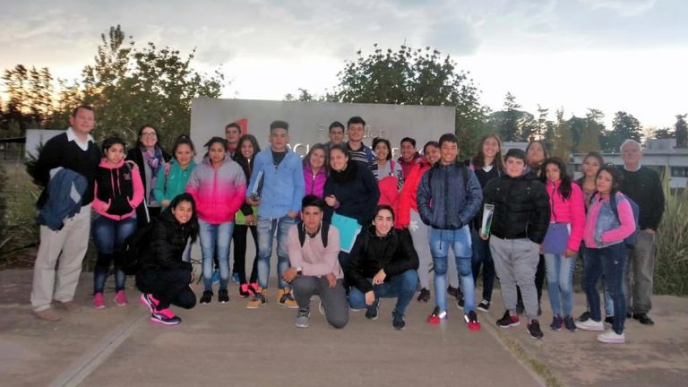 Jóvenes de FASTA Jesús de la Misericordia conocieron el pasado sanfrancisqueño