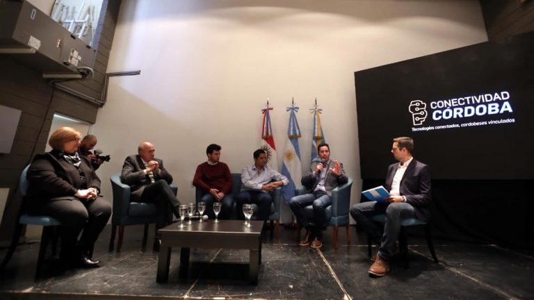 Conectividad, inclusión digital y aportes para Las Varillas