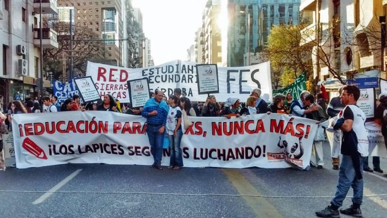 Marcharon en Córdoba para recordar la Noche de los Lápices
