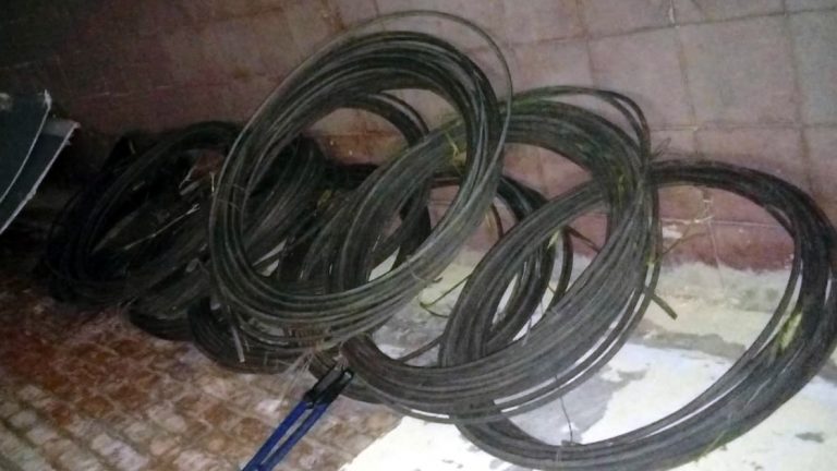 Robaron cables y dejaron un merendero sin luz